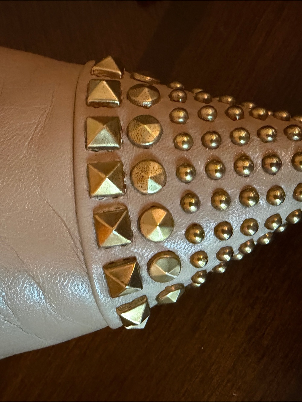 Gucci Pink T-Strap Pointed Toe Studded Pumps - Picture 7 of 7